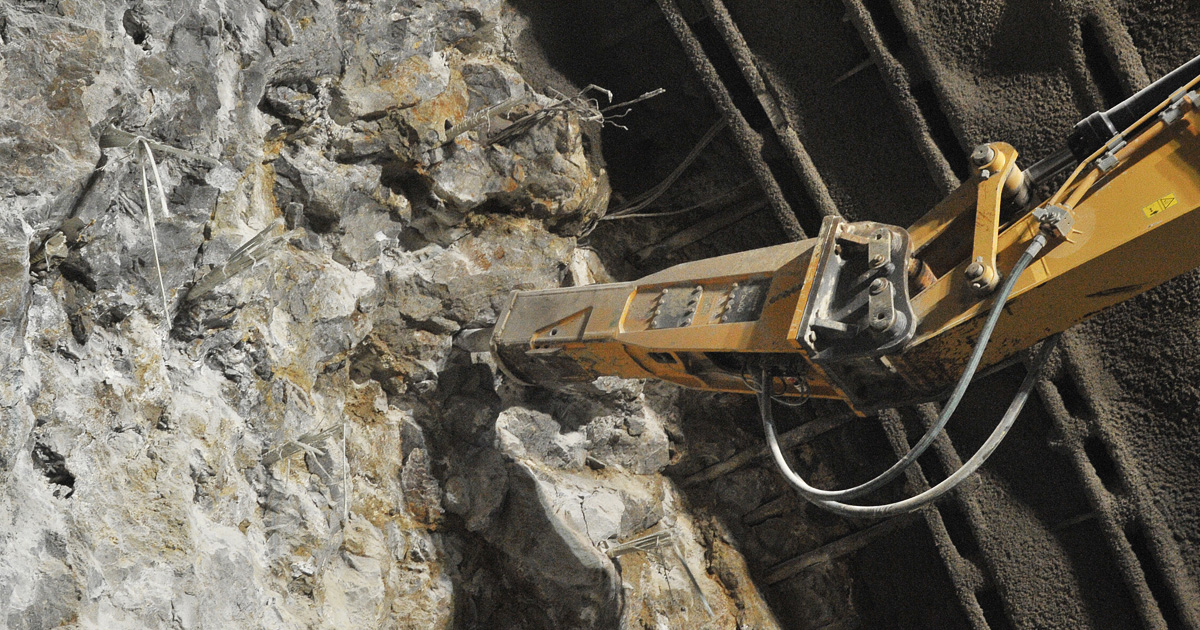 demolition hammer for tunnel excavation